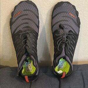 UBFEN water shoes. Walking co for table Aquatics easy dry new no box